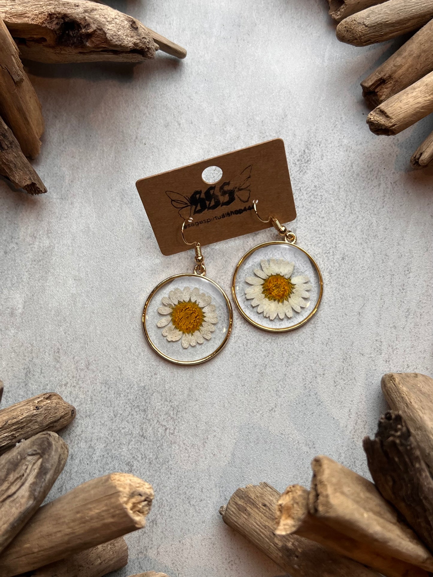 Resin Daisy Earrings